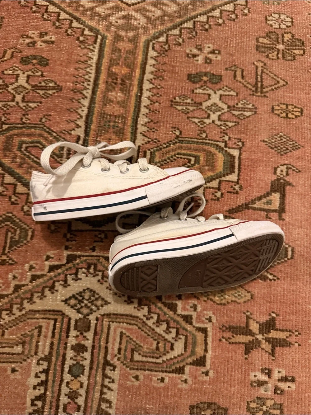 White converse all star low top toddler 8t